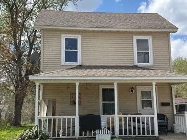 313 N Beaumont Rd, Prairie Du Chien, WI 53821