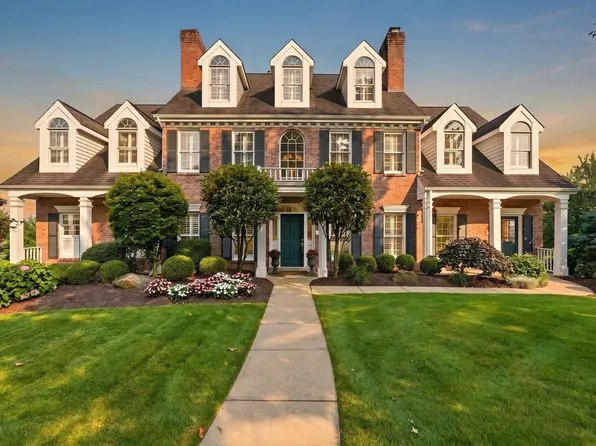 337 Snowberry Cir, Venetia, PA 15367