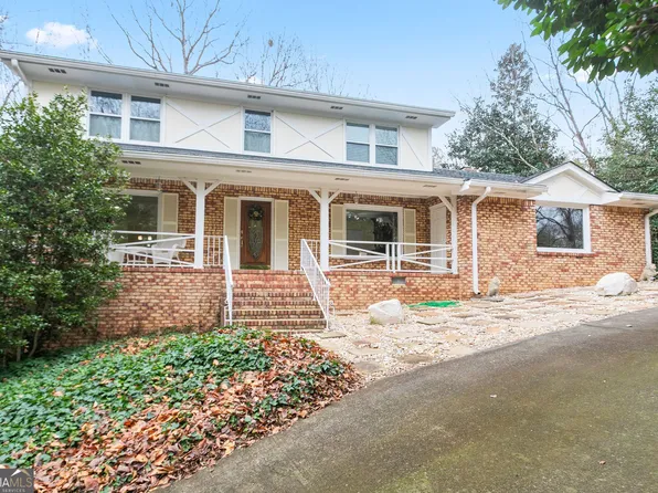 5037 Heatherdale Ln, Dunwoody, GA 30360