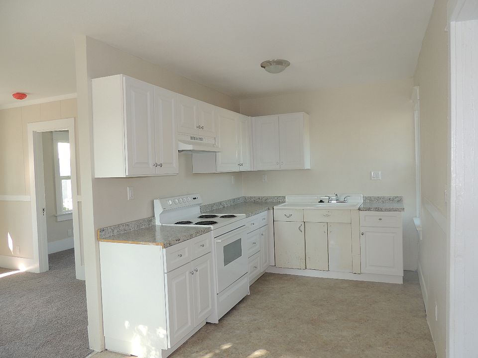 1st image of 3732 Long Beach Blvd #B