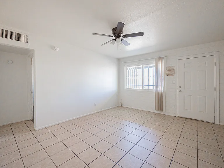1915 N 26th Place, Phoenix Az — Photo 17