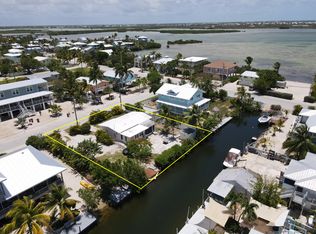 27432 Saint Martin Ln, Ramrod Key, FL 33042