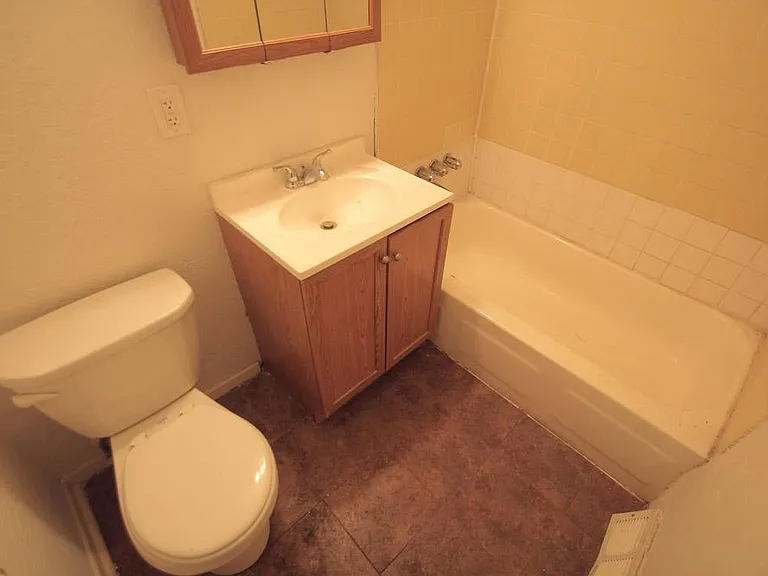 419 Peebles St #1 — Photo 7