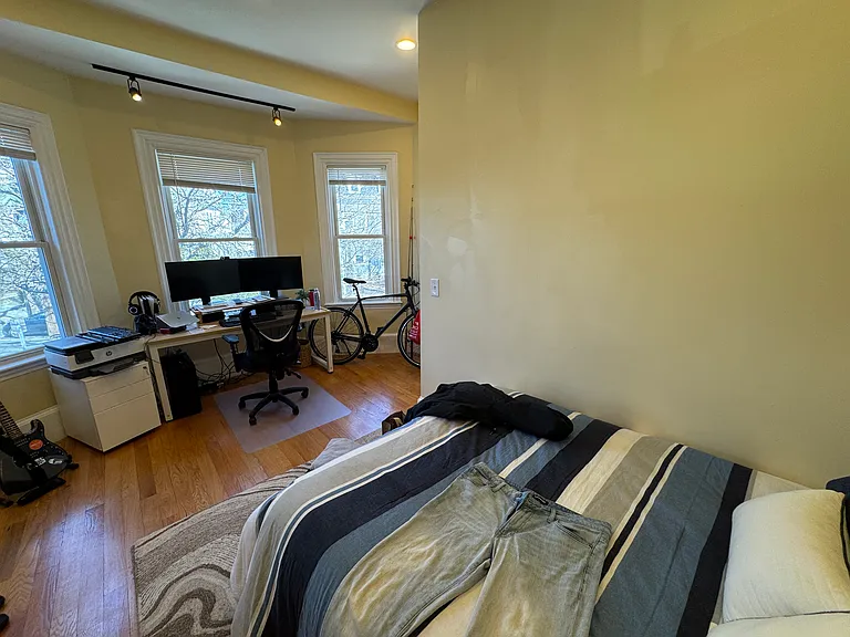 208 Holland St — Photo 14