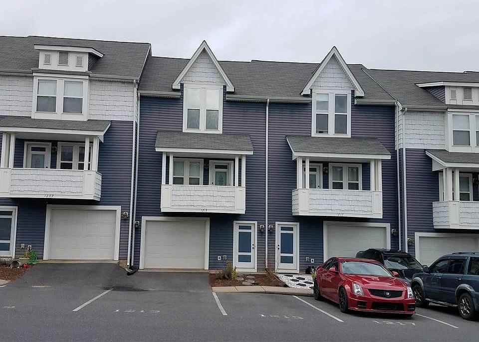 1st image of 1213 Frost Pl