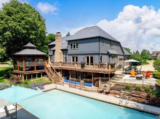 9441 York Woods Dr, Saline, MI