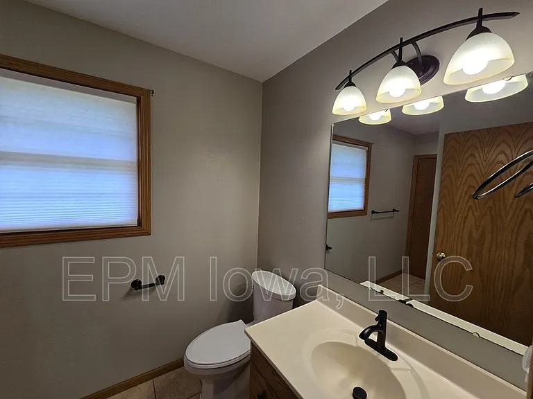 4710 Donald Dr — Photo 33