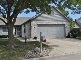 1408 Quail Run Dr, Savoy, IL 61874