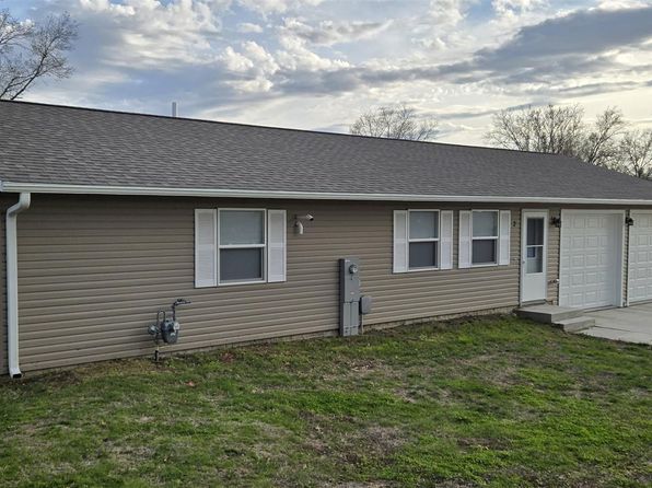 402 N Toronto St, Wheatland, IA 52777