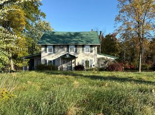 210 Cottage Dr, New Oxford, PA 17350