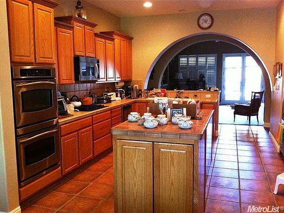 4th image of 2515 Heritage Park Ln