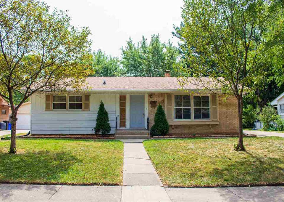 1st image of 3207 Chateau Ln