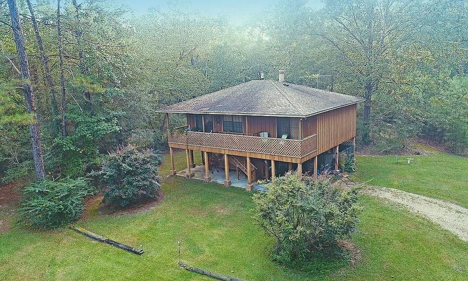 2nd image of 42057 Pasqua Rd