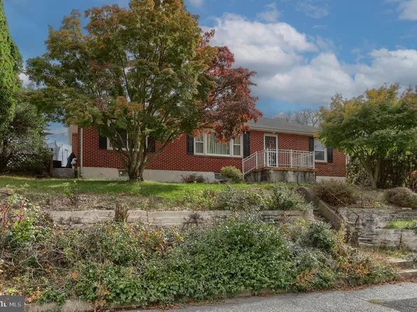 662 Woodview St, Steelton, PA 17113