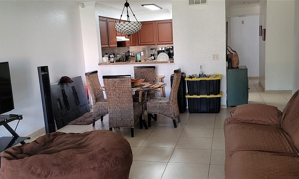 Audubon Villas At Hunters Creek Condominiums 14001 Fairway Island Dr