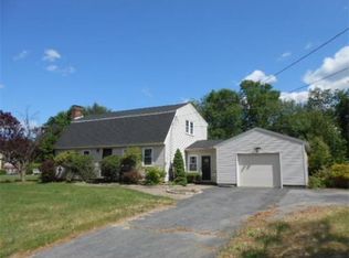 13 Lee St, Lancaster, MA 01523