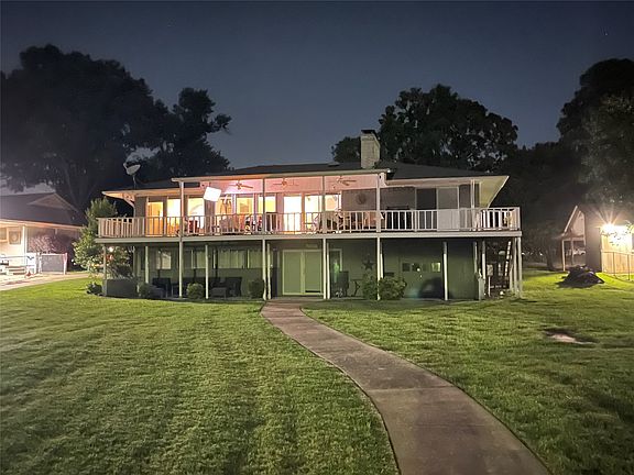 4th image of 160 Santa Monica Dr