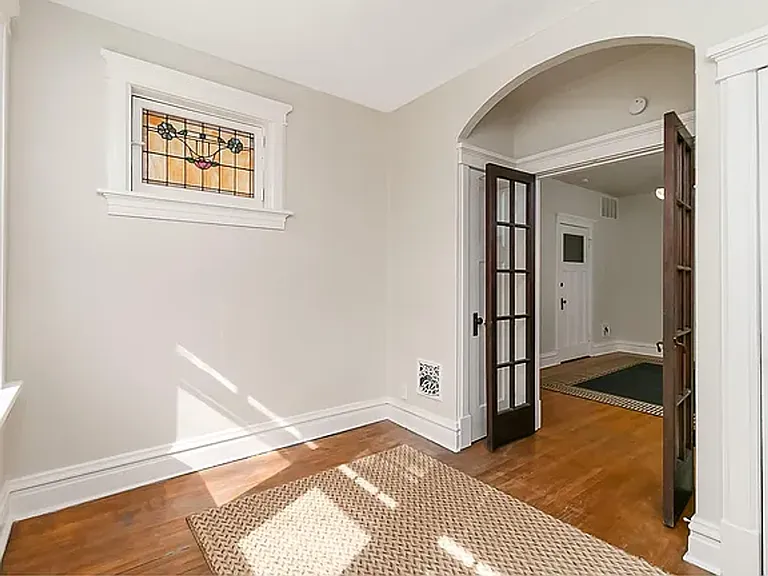 4219-4221 Botanical Ave — Photo 6
