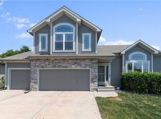 11035 N Skiles Ave, Kansas City, MO 64157
