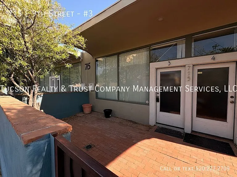 715 E 9th St #3 — Photo 1