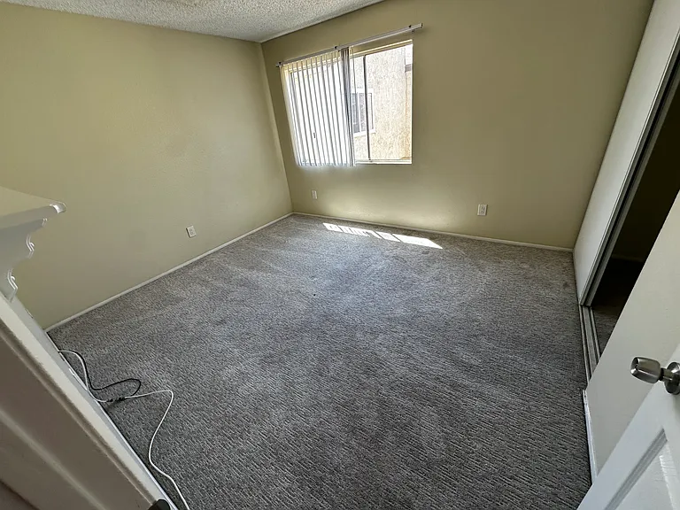 1127 D Ave #C — Photo 14