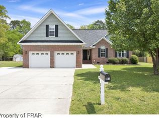 886 Louisiana Dr, Raeford, NC 28376
