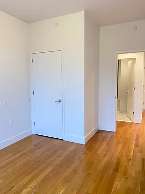 Rented by Chana Ofek, LREB | media 23