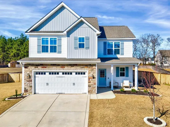 258 Avery Pond Dr, Fuquay Varina, NC 27526