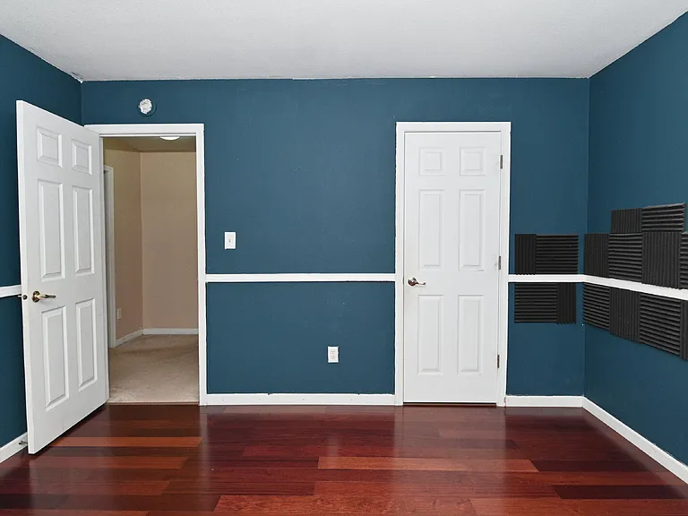 1043 Rentham Ln — Photo 45