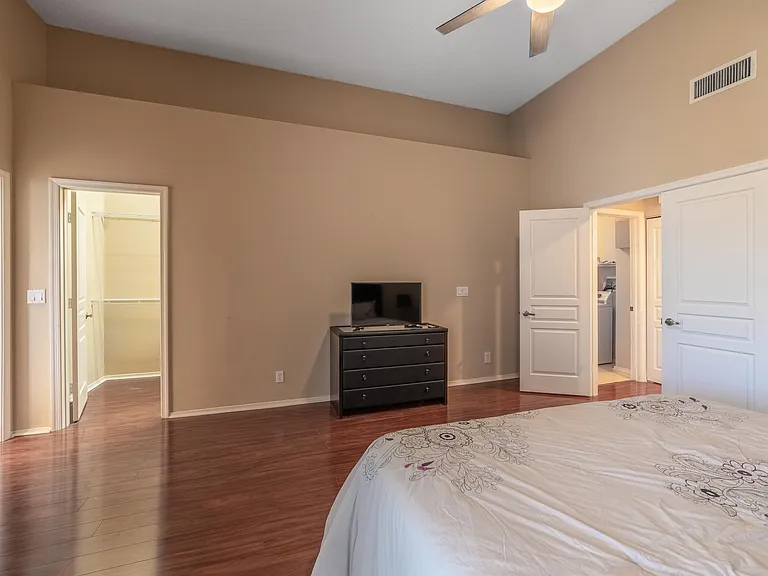 21486 Saint Andrews Grand Cir #16 — Photo 16