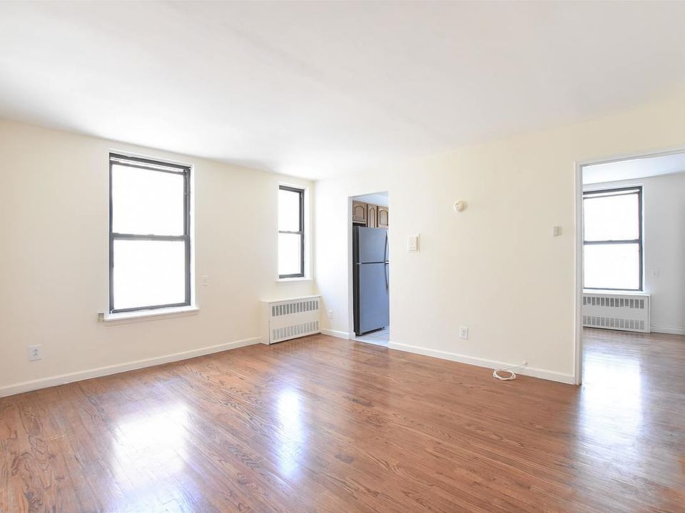 2nd image of 173 W 141st St APT 6A