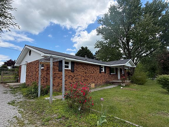 3rd image of 171 Slate Rd