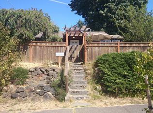 5410 48th Ave SW, Seattle, WA 98136