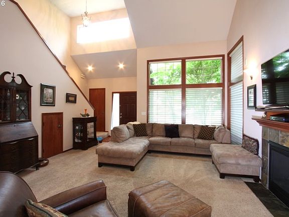 5th image of 2240 SE 67th Ave