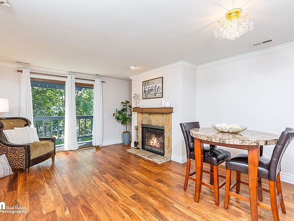 5th image of 10285 Jamestown Dr #806