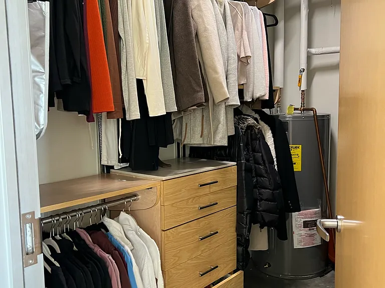221 E College St #1203 — Photo 6