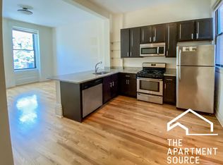 2954 N Racine Ave APT 2F, Chicago, IL 60657