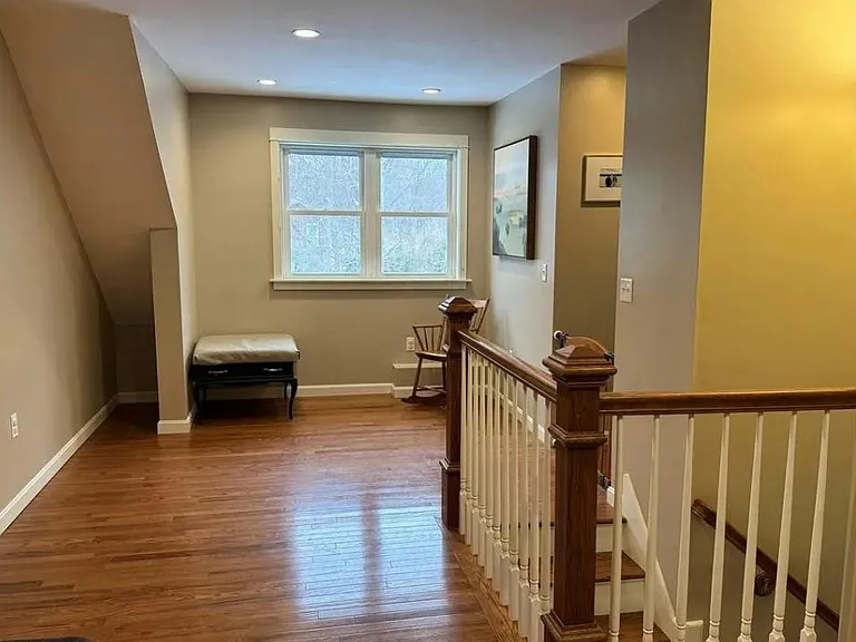 38 Terrace Ave — Photo 12