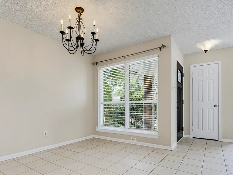 1937 Cheyenne Dr — Photo 6