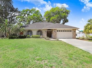 512 Caulder Park Rd, Seffner, FL 33584