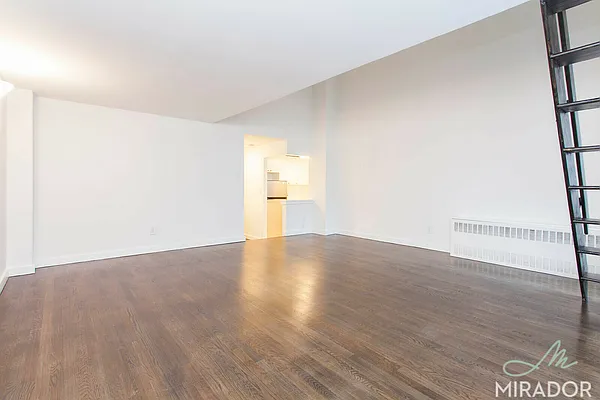 Rented by Mirador Real Estate | media 9