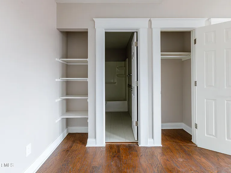 521 W Missouri Ave #12 — Photo 10