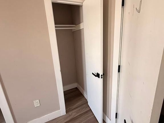 5th image of 47 Logan Ave #39E