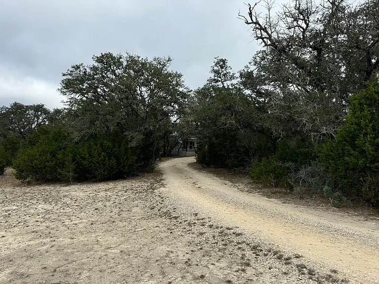 914 Bear Springs Trl — Photo 17