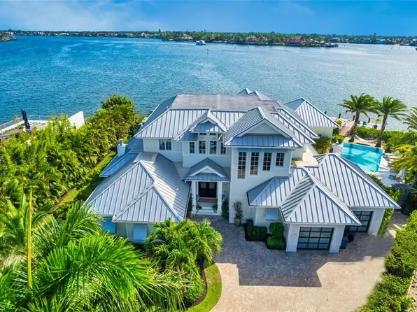 1340 Jewel Box AVE, NAPLES, FL 34102