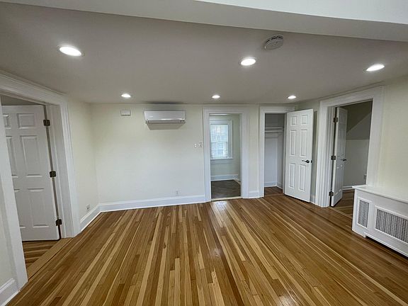 4th image of 460 Shannon Pl Floor 3