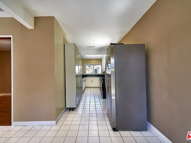 7907 Reading Ave — Photo 5