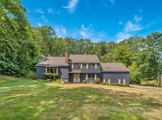31 Oriole Rd, Windham, NH 03087