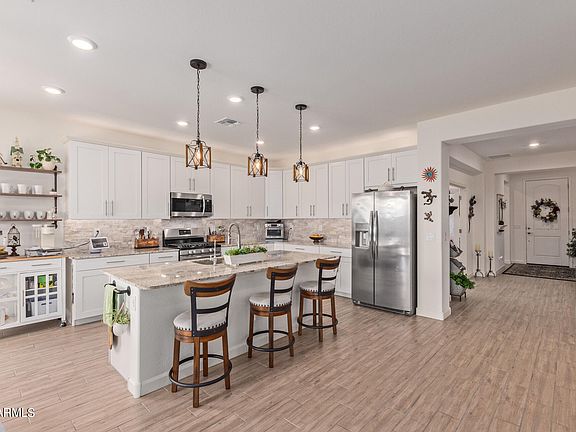 3rd image of 20443 W BRITTLEWOOD Avenue