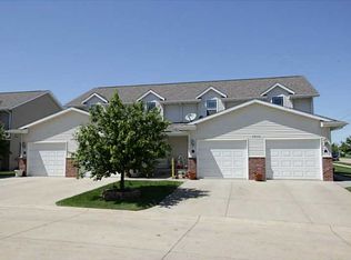 3010 Samuel Ct SW UNIT B, Cedar Rapids, IA 52404